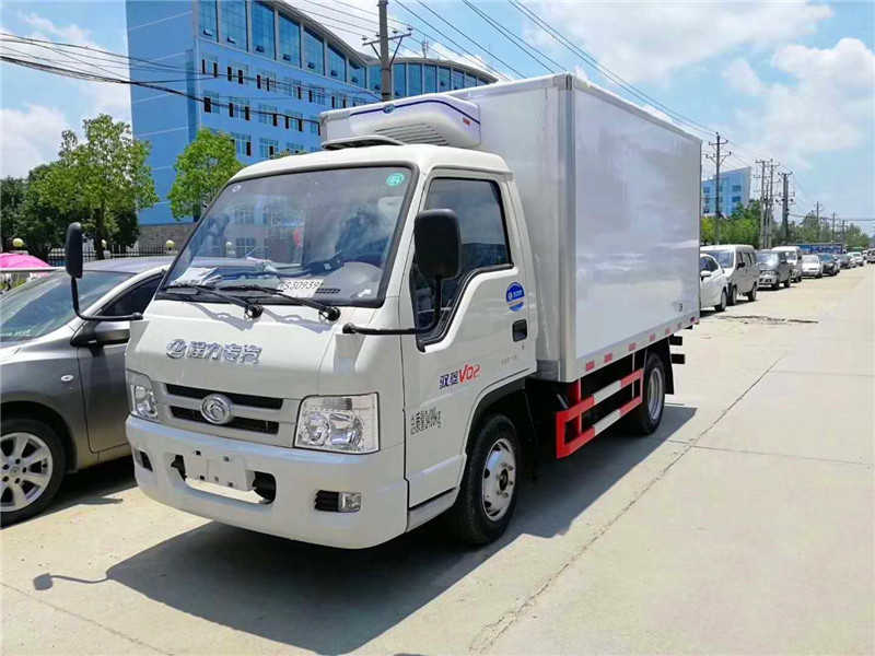 福田驭菱VQ2冷藏车(厢长2.9米)