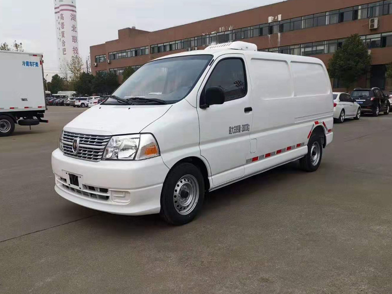 国六金杯快运面包冷藏车（容积3方）