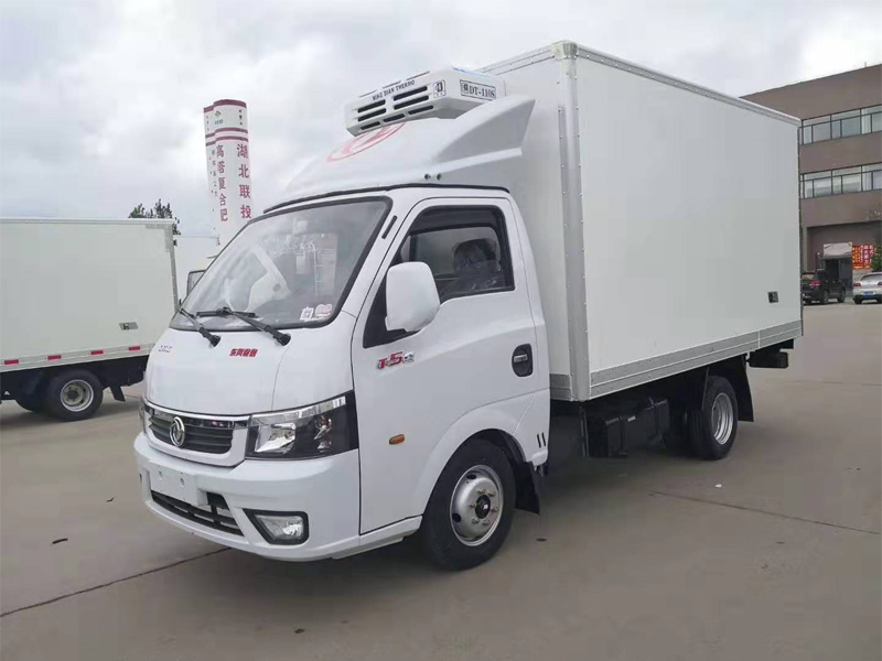 东风途逸冷藏车(厢长3.5米)